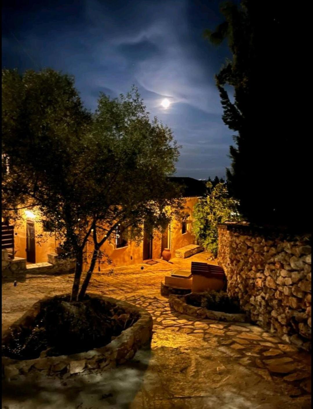 Hostal La Casa Di Nonna Koríthion Exterior foto