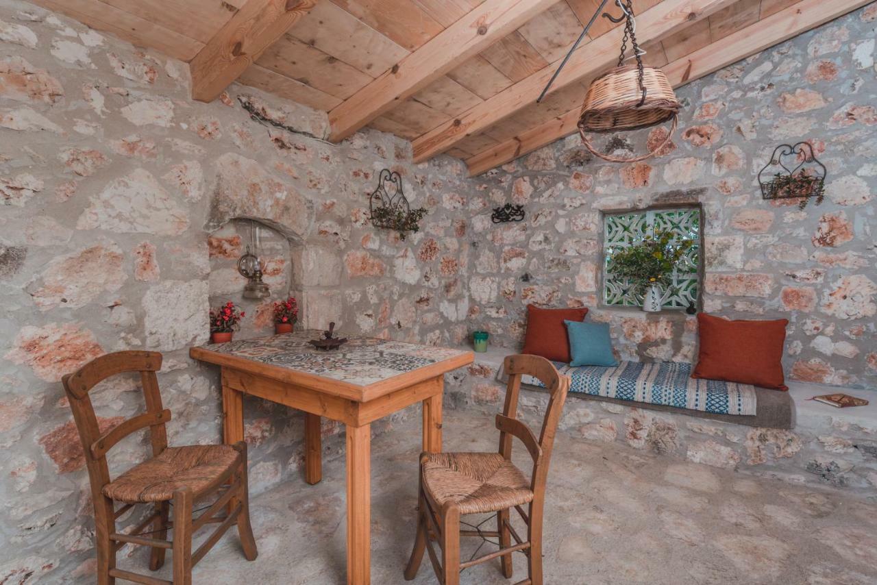 Hostal La Casa Di Nonna Koríthion Exterior foto