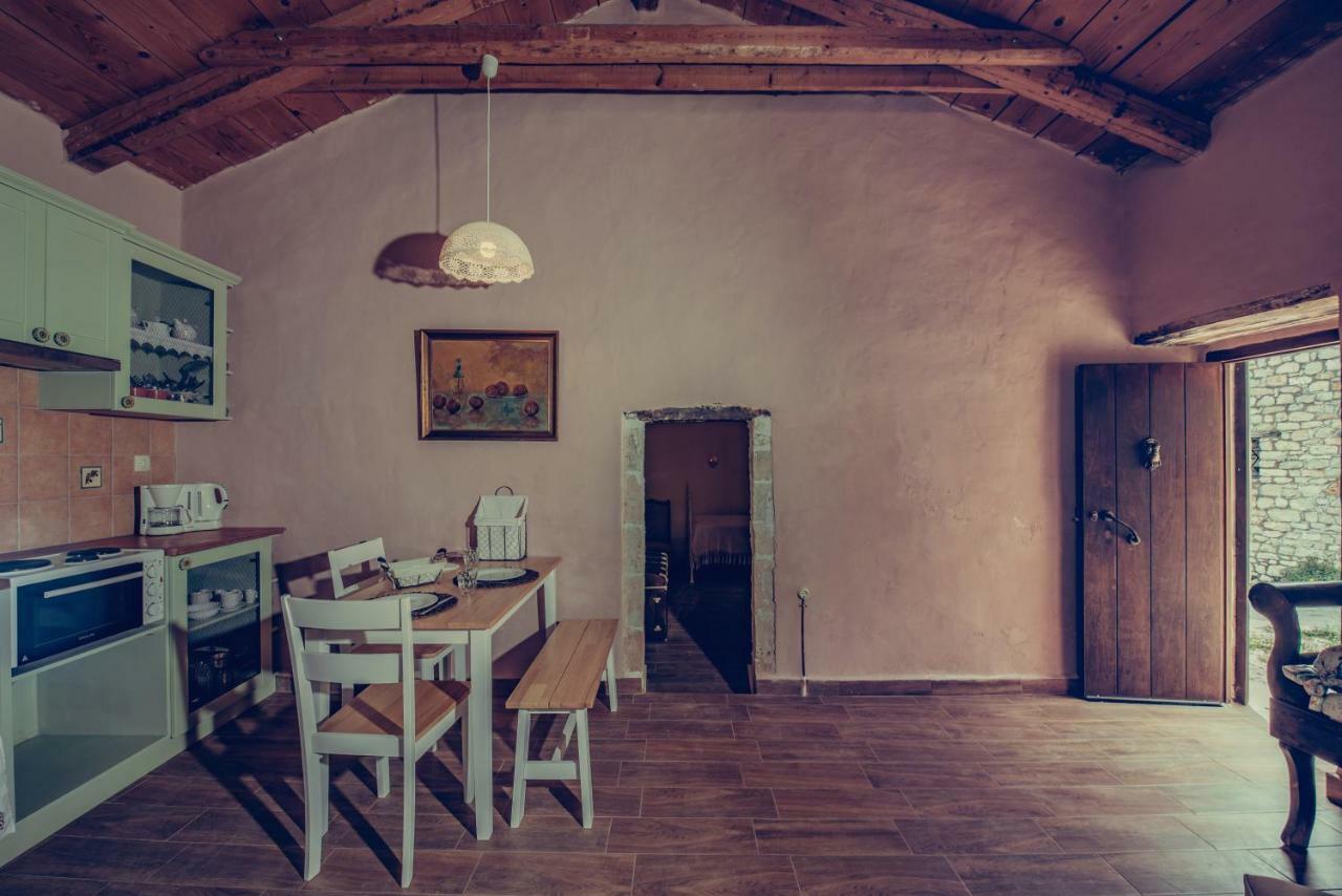 Hostal La Casa Di Nonna Koríthion Exterior foto