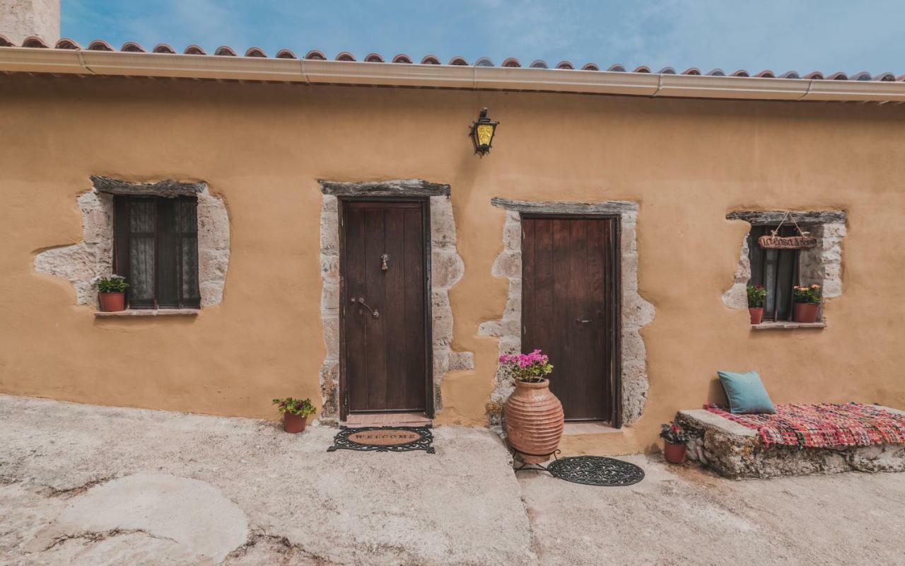 Hostal La Casa Di Nonna Koríthion Exterior foto